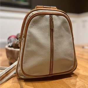 NWT Valentina Cream Ivory Italian Leather Convertible Purse/Slingbag/Backpack